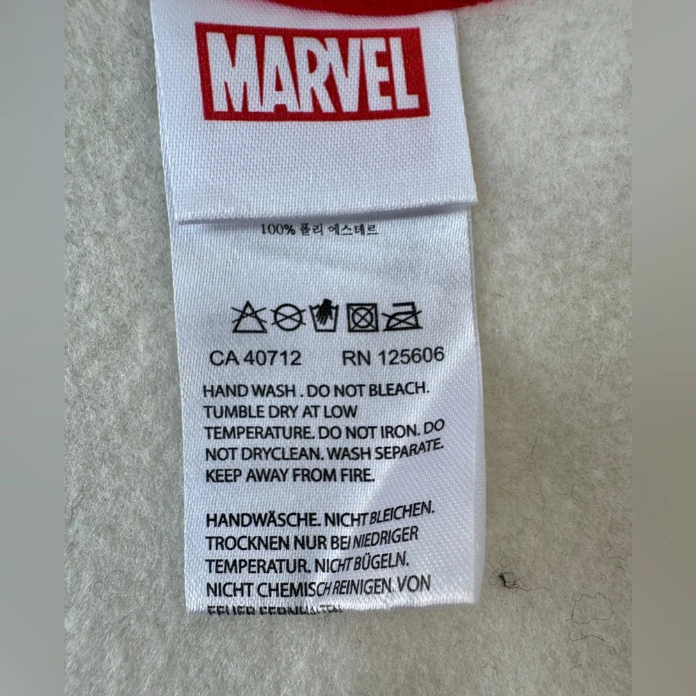Marvel Spider-Man Black and Red Face Mask